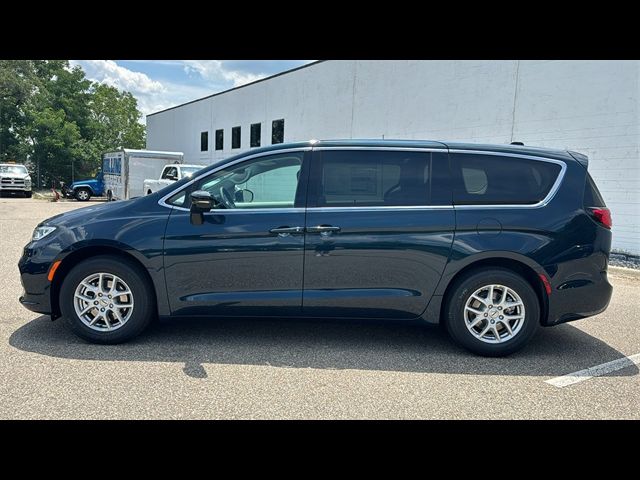 2024 Chrysler Pacifica Touring-L