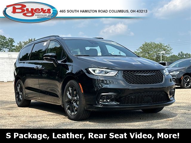 2024 Chrysler Pacifica Touring-L