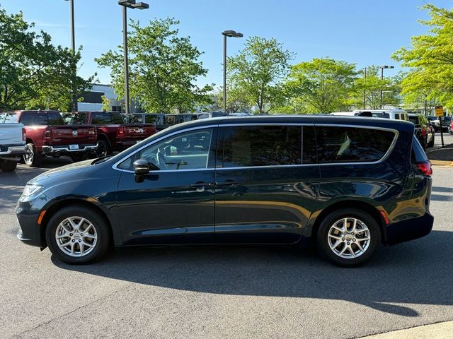 2024 Chrysler Pacifica Touring-L