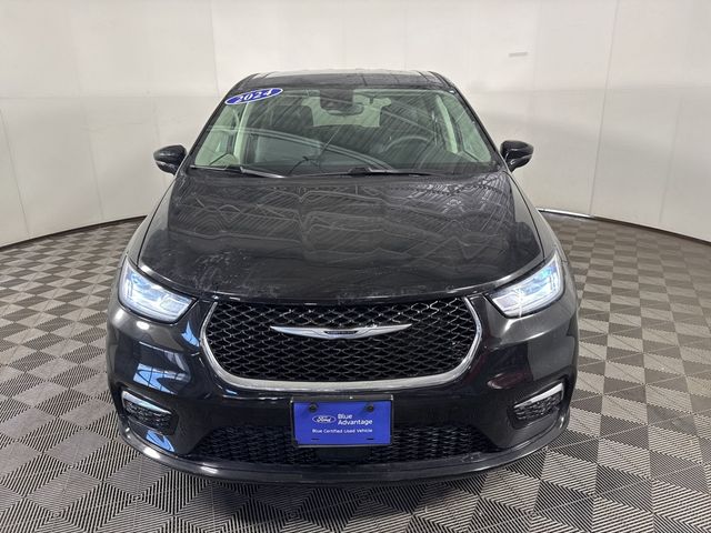 2024 Chrysler Pacifica Touring-L