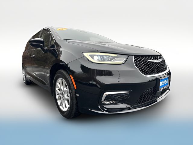 2024 Chrysler Pacifica Touring-L