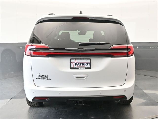 2024 Chrysler Pacifica Touring-L