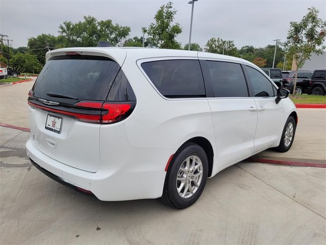 2024 Chrysler Pacifica Touring-L