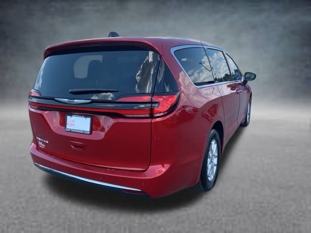 2024 Chrysler Pacifica Touring-L