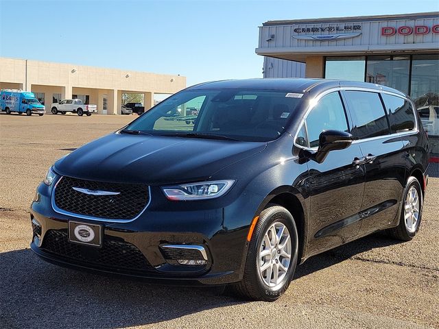 2024 Chrysler Pacifica Touring-L