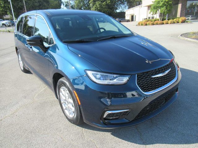 2024 Chrysler Pacifica Touring-L