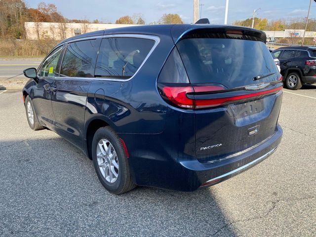 2024 Chrysler Pacifica Touring-L