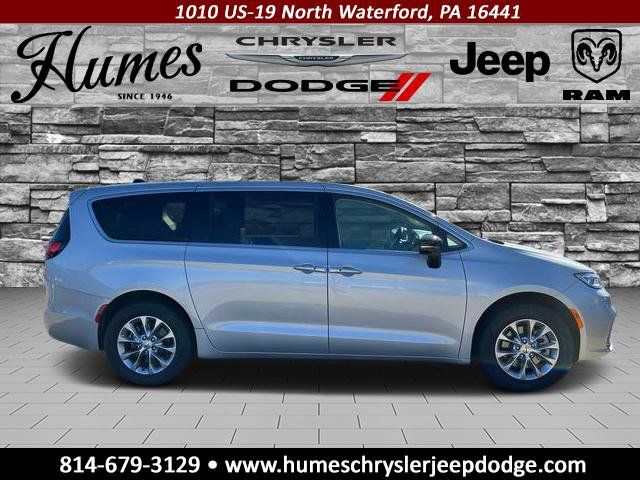 2024 Chrysler Pacifica Touring-L