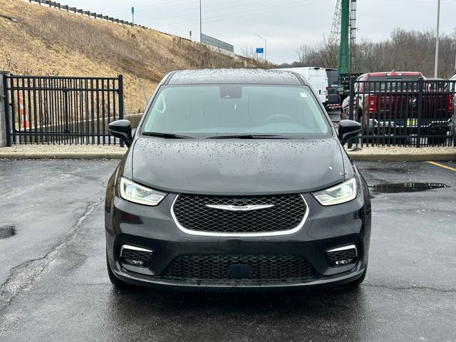 2024 Chrysler Pacifica Touring-L