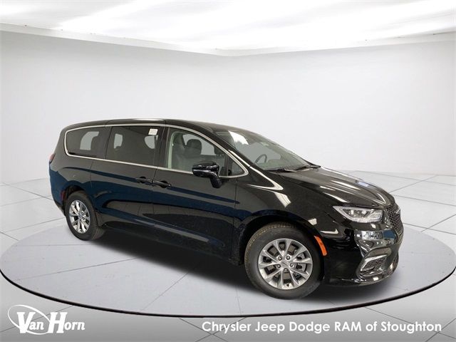 2024 Chrysler Pacifica Touring-L