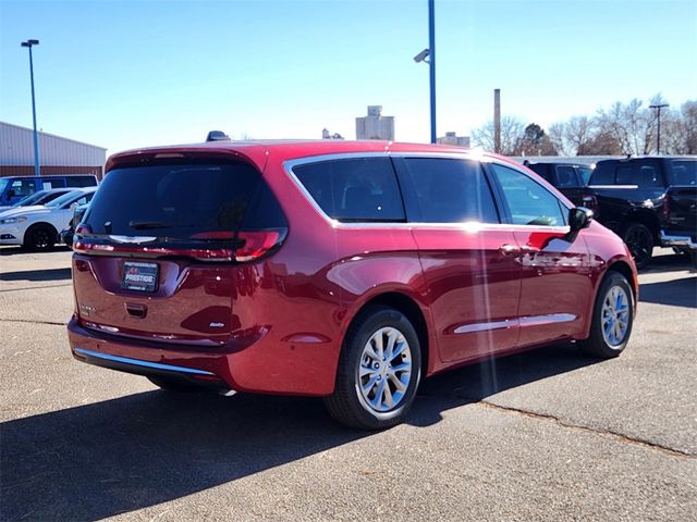 2024 Chrysler Pacifica Touring-L