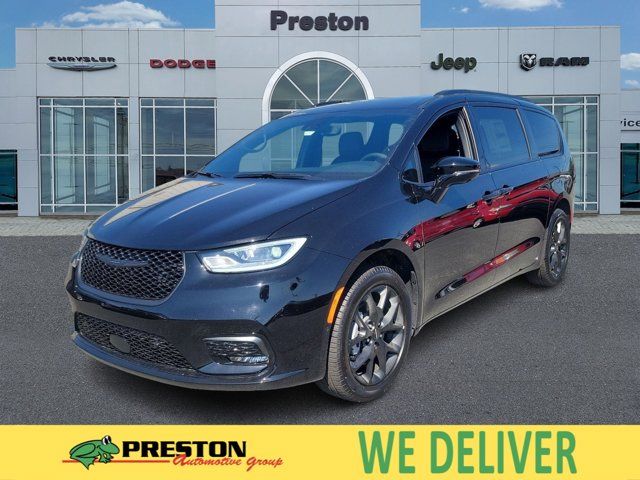 2024 Chrysler Pacifica Touring-L