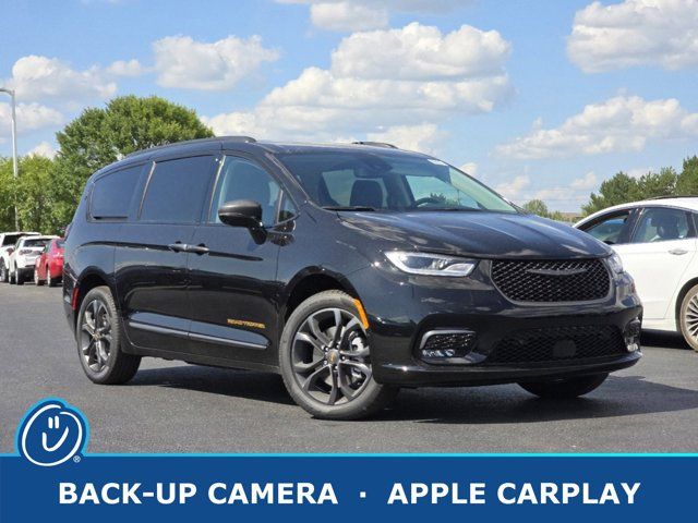 2024 Chrysler Pacifica Touring-L