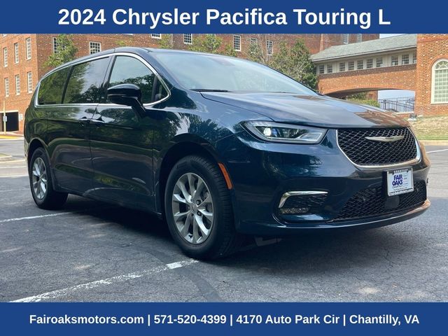 2024 Chrysler Pacifica Touring-L