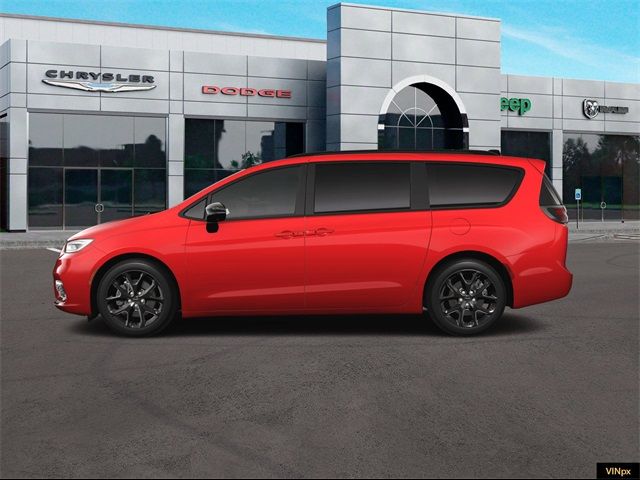 2024 Chrysler Pacifica Touring-L