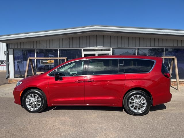 2024 Chrysler Pacifica Touring-L