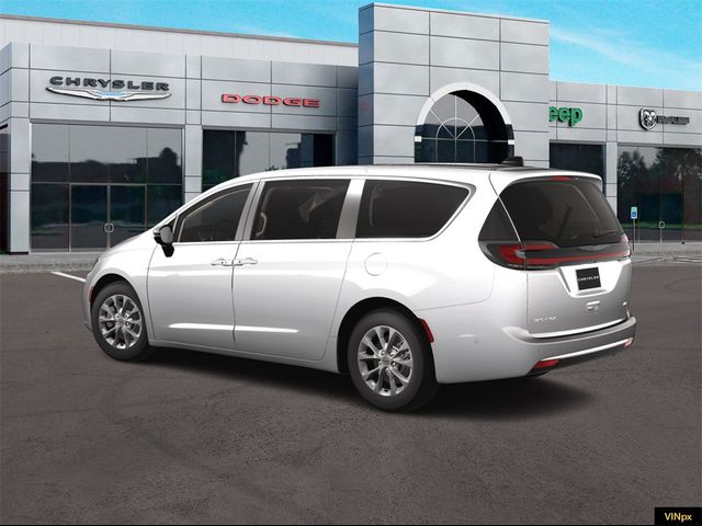 2024 Chrysler Pacifica Touring-L