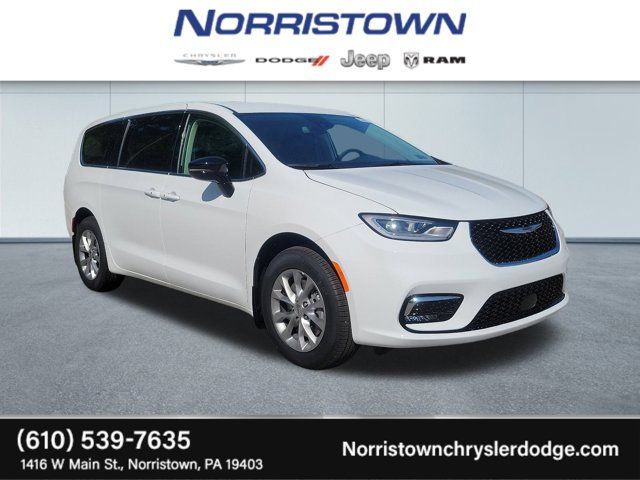 2024 Chrysler Pacifica Touring-L