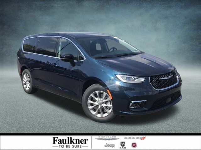 2024 Chrysler Pacifica Touring-L