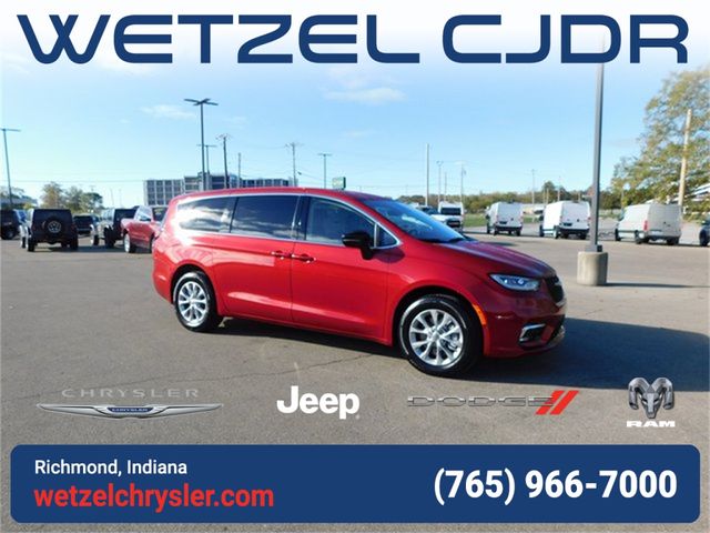 2024 Chrysler Pacifica Touring-L