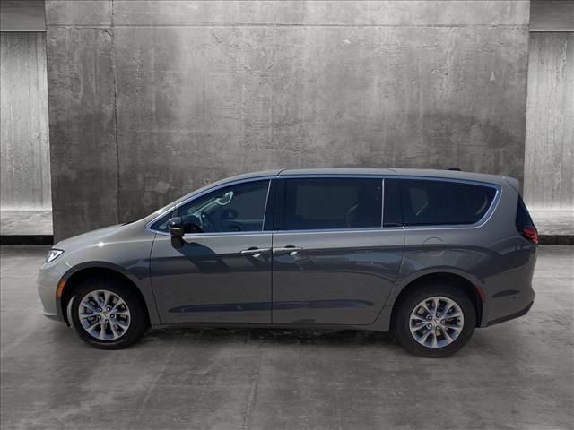 2024 Chrysler Pacifica Touring-L