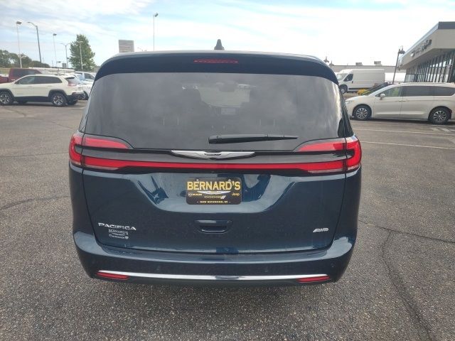 2024 Chrysler Pacifica Touring-L