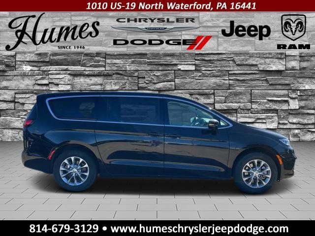 2024 Chrysler Pacifica Touring-L