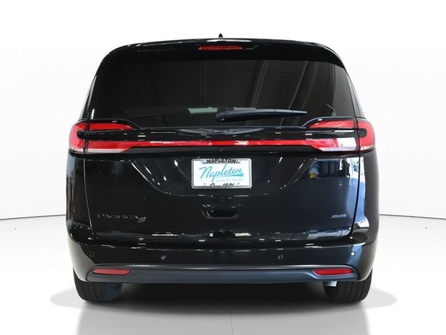 2024 Chrysler Pacifica Touring-L