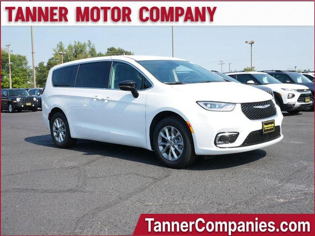 2024 Chrysler Pacifica Touring-L