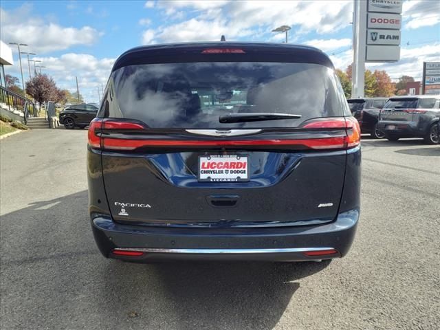 2024 Chrysler Pacifica Touring-L