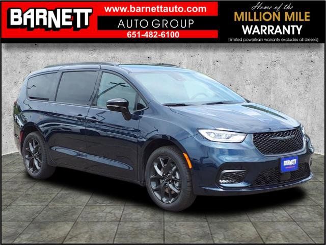 2024 Chrysler Pacifica Touring-L