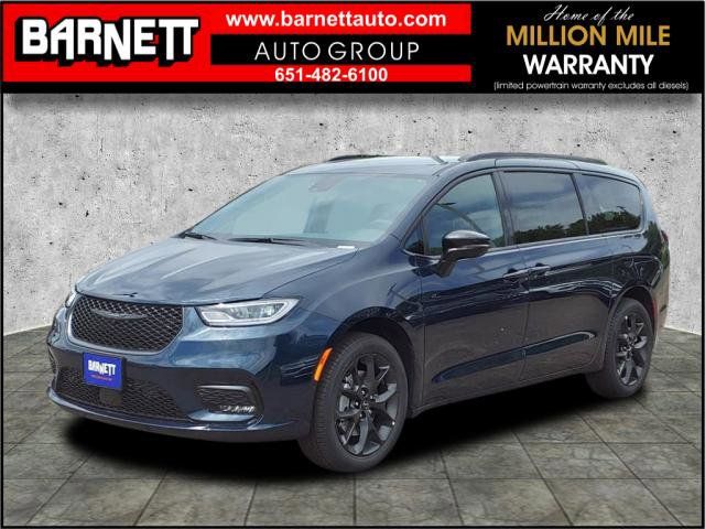 2024 Chrysler Pacifica Touring-L