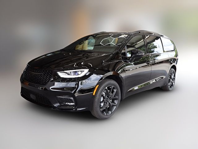 2024 Chrysler Pacifica Touring-L