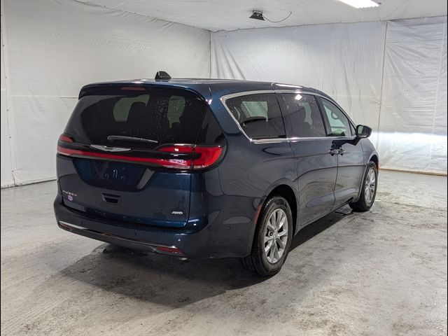 2024 Chrysler Pacifica Touring-L