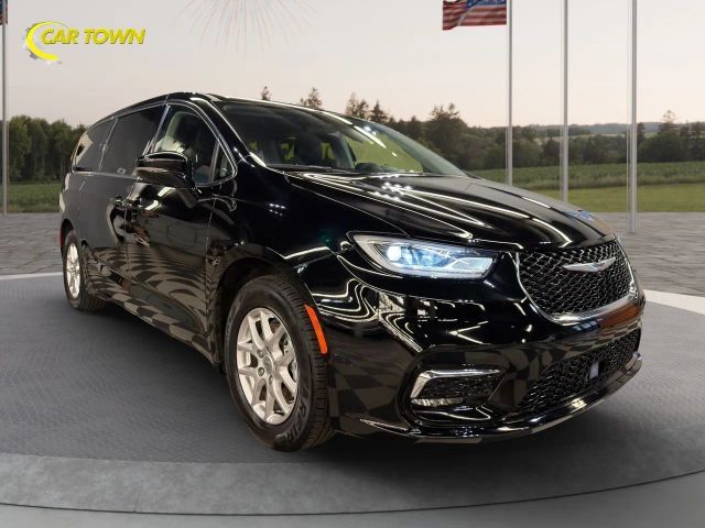 2024 Chrysler Pacifica Touring-L