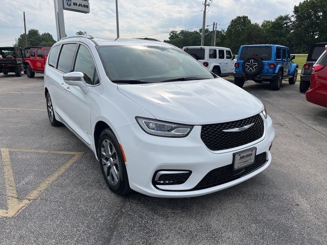 2024 Chrysler Pacifica Hybrid Pinnacle