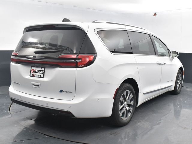 2024 Chrysler Pacifica Hybrid Pinnacle