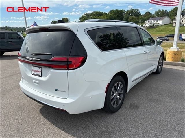 2024 Chrysler Pacifica Hybrid Pinnacle