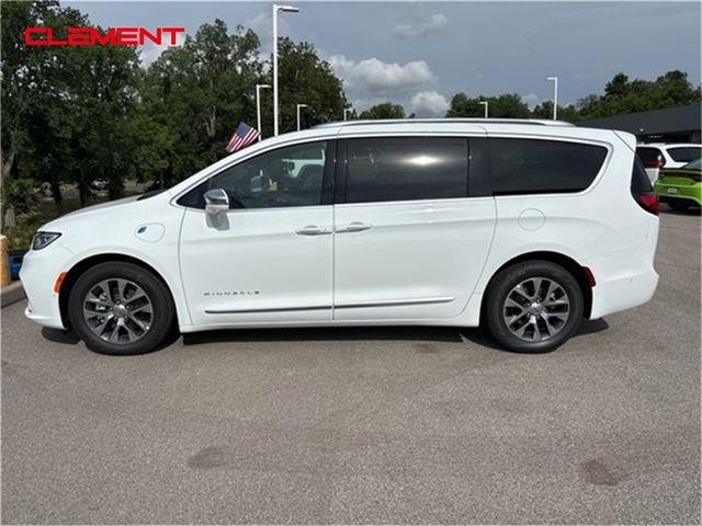 2024 Chrysler Pacifica Hybrid Pinnacle