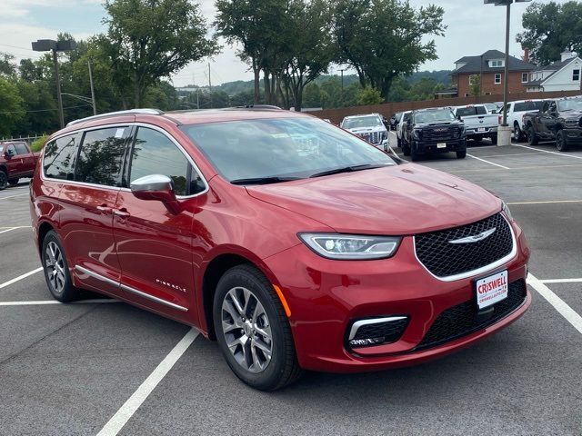 2024 Chrysler Pacifica Hybrid Pinnacle