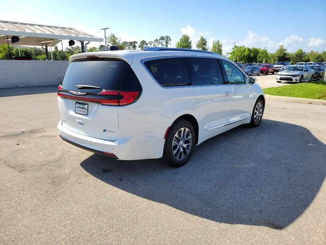 2024 Chrysler Pacifica Hybrid Pinnacle