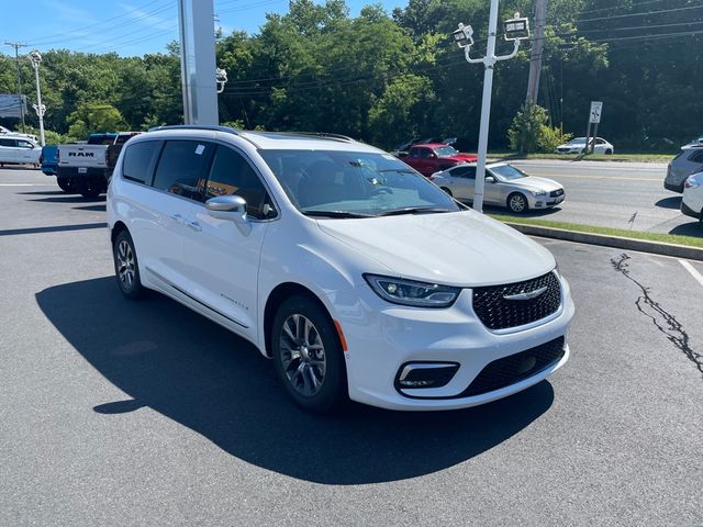 2024 Chrysler Pacifica Hybrid Pinnacle