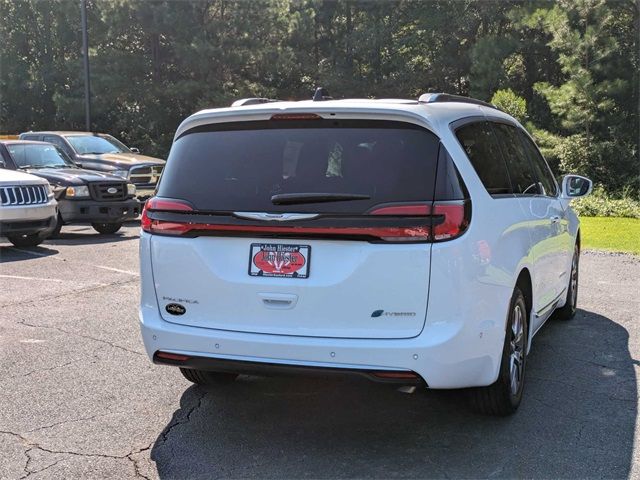 2024 Chrysler Pacifica Hybrid Pinnacle