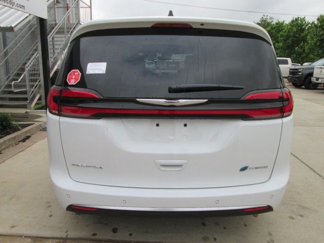 2024 Chrysler Pacifica Hybrid Pinnacle