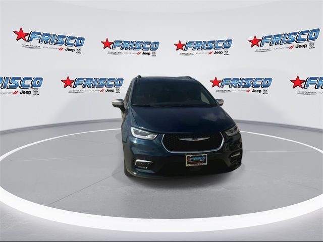 2024 Chrysler Pacifica Hybrid Pinnacle