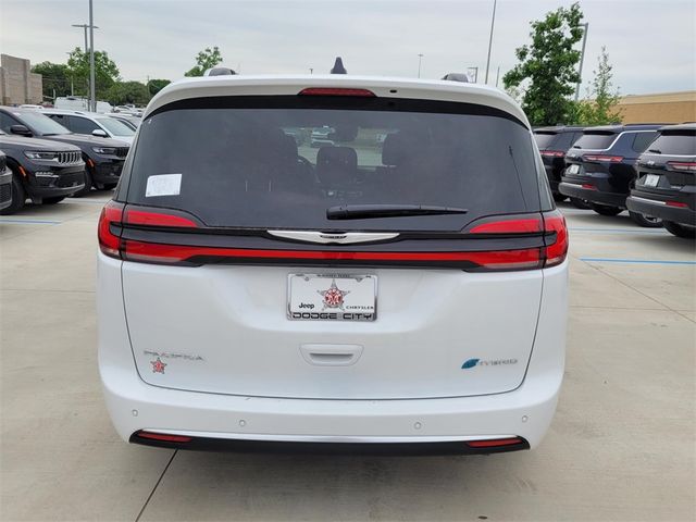 2024 Chrysler Pacifica Hybrid Pinnacle