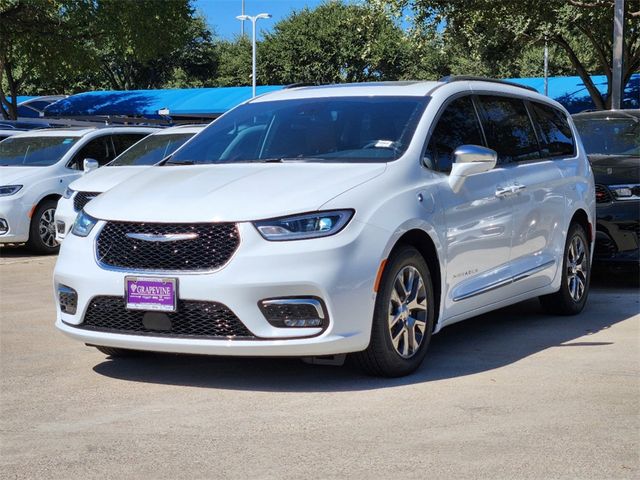 2024 Chrysler Pacifica Hybrid Pinnacle