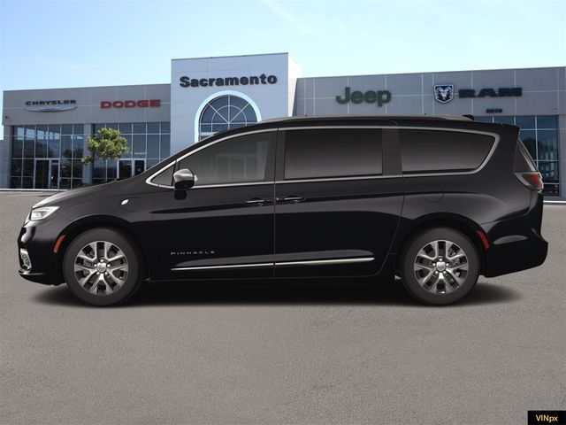 2024 Chrysler Pacifica Hybrid Pinnacle