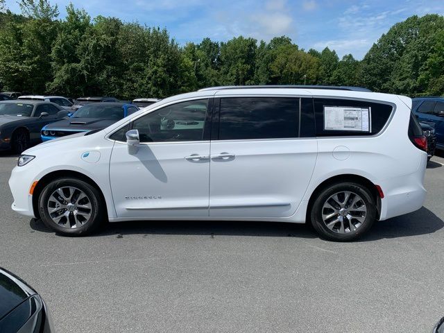 2024 Chrysler Pacifica Hybrid Pinnacle