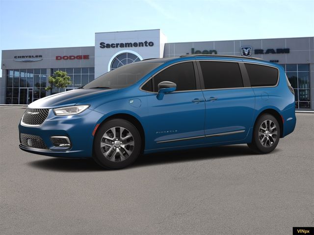 2024 Chrysler Pacifica Hybrid Pinnacle